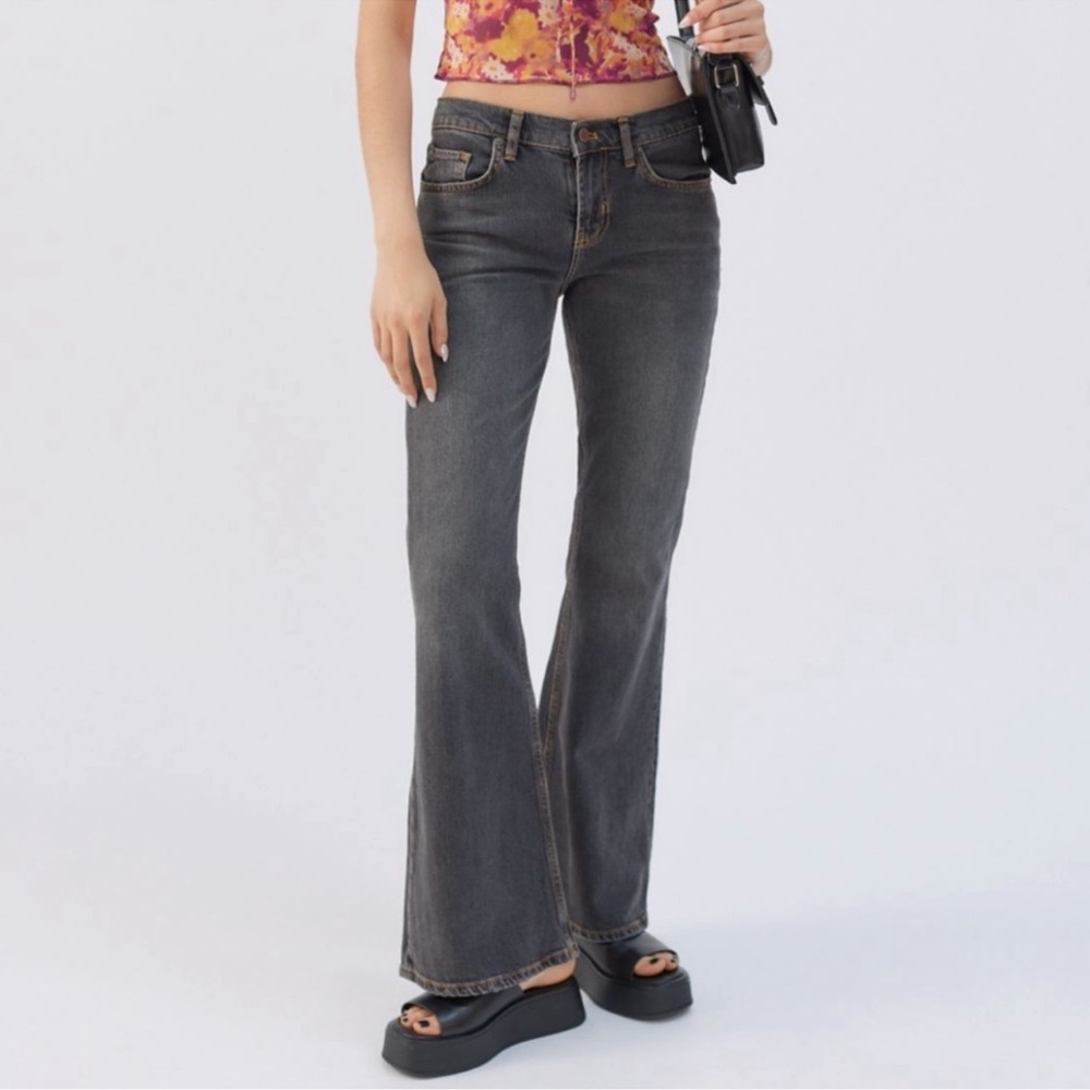 Urban Outfitters Low Rise Flare Jeans - 25 - NWT - black denim wash